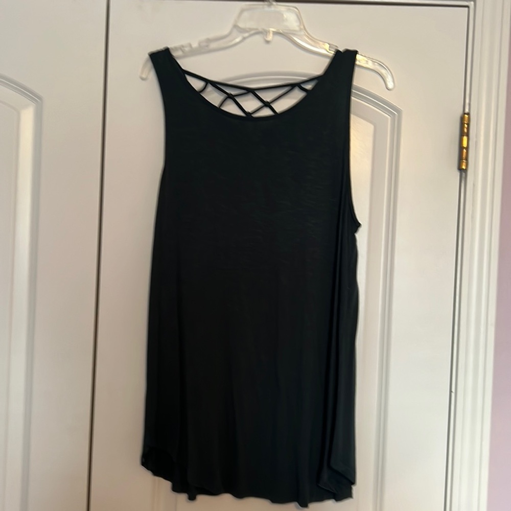Women’s extra large, green tank top